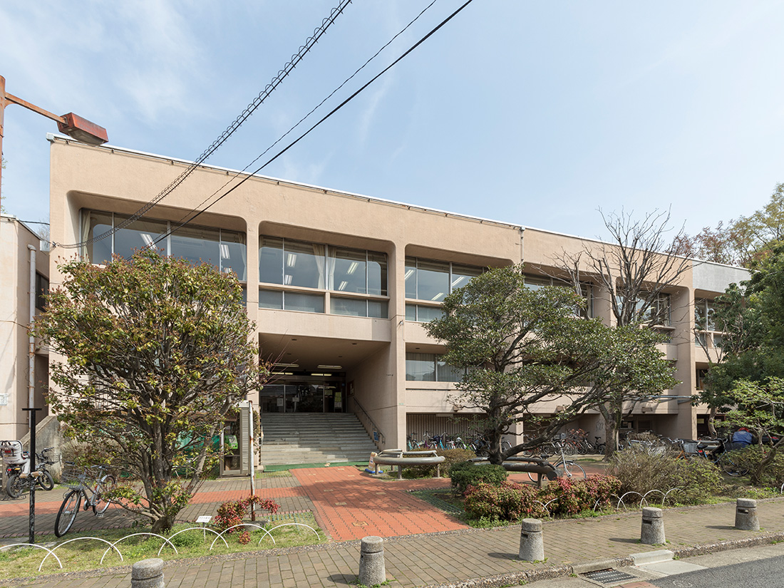 区立梅丘図書館